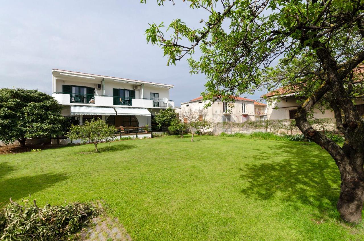 Apartments Katja Trogir Luaran gambar